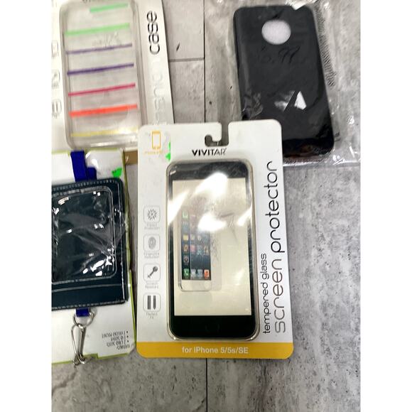 Vivitar Tempered Glass Screen Protector for iPhone 5/5s/SE Cellphone Accessories - Picture 2 of 3